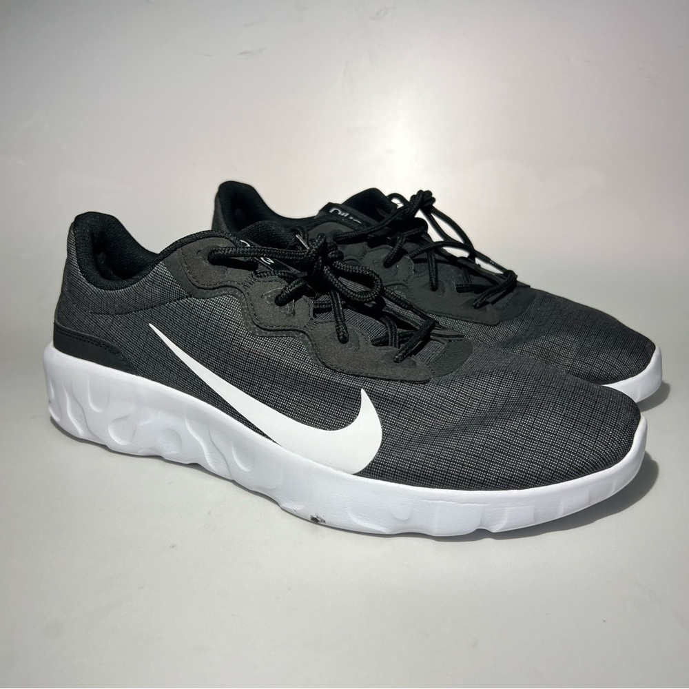 Nike Explore Strada Running.Size Us13. Color Black/White. Brand New. No Box. View 2